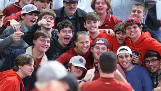 Eric Musselman-Fans-Elon